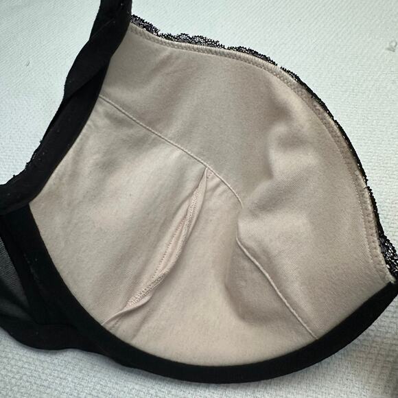 Cacique Bold Lace Plunge Bra Size 46D Black Lace - Picture 2 of 5